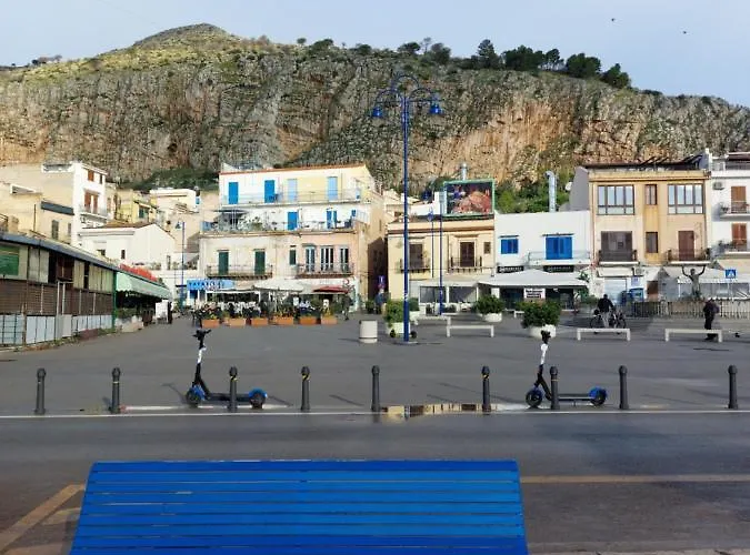 Piazza Lifestyle Palermo Mondello